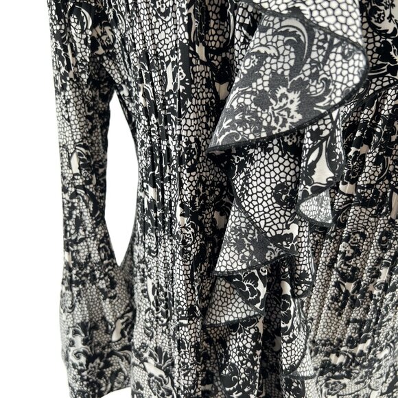 🖤Laura Plus Size 20 Floral Ruffle  long sleeve Blouse - Elegant & Flow - Picture 3 of 13